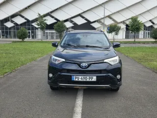 Toyota RAV4 Hybrid 2018 — photo 2