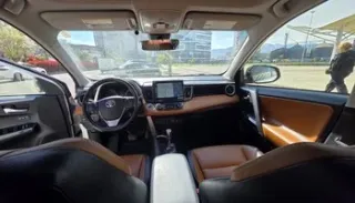 Toyota RAV4 Hybrid 2018 — ფოტო 10