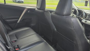 Аренда гибридного Toyota RAV4 в Батуми,